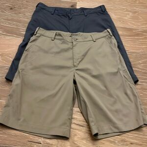 Bundle lot of 2 men’s Nike golf shorts performance dri fit 32 khaki gray